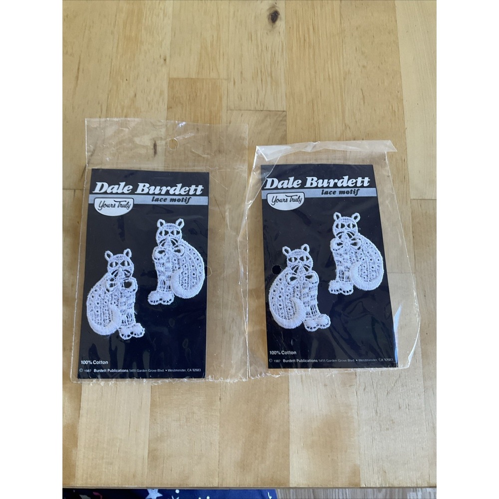 Dale Burdett Cat Lace Motif Vintage 1987 Lot 2